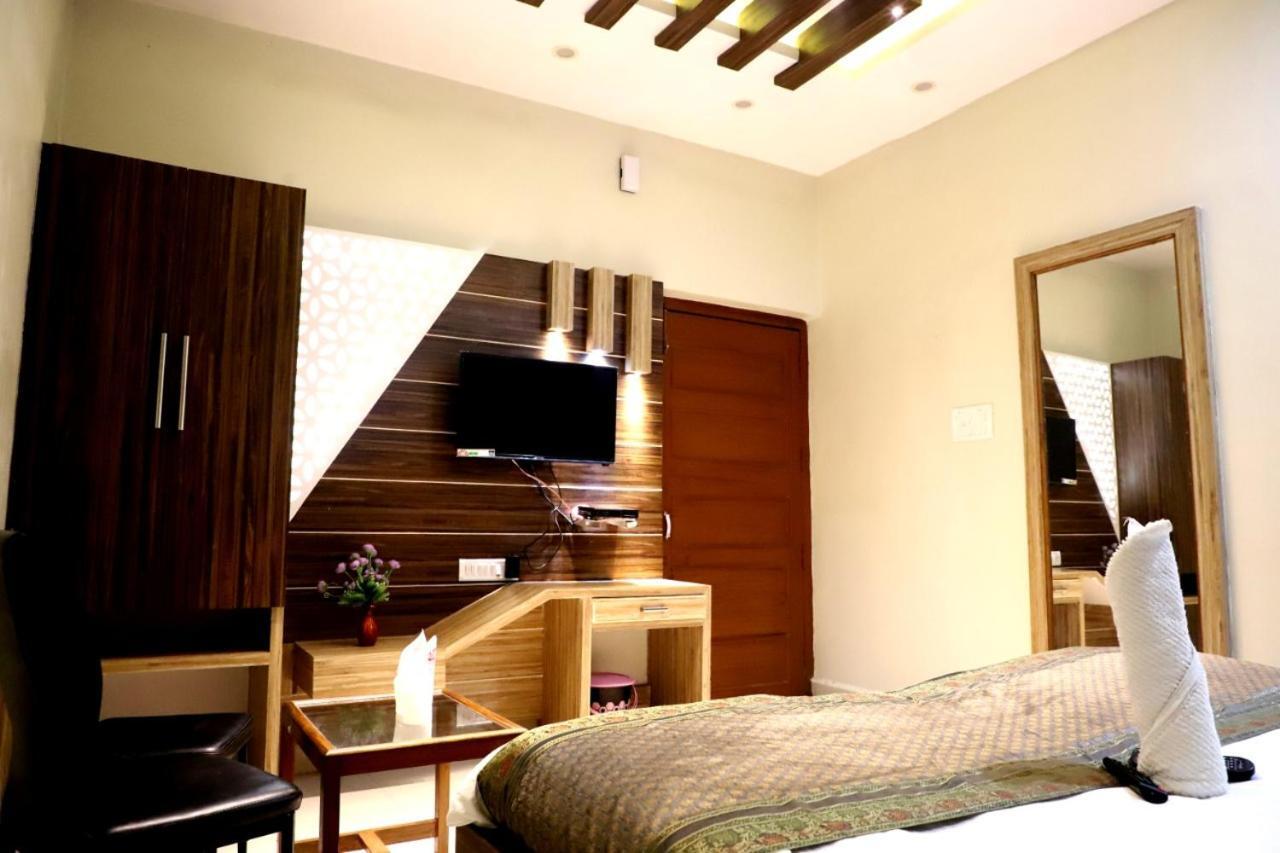 Hotel Santoor Βαρανάσι Εξωτερικό φωτογραφία